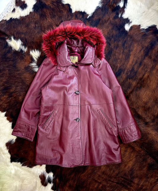 Giacca di pelle Rosso Borgogna con cappuccio e pelliccia