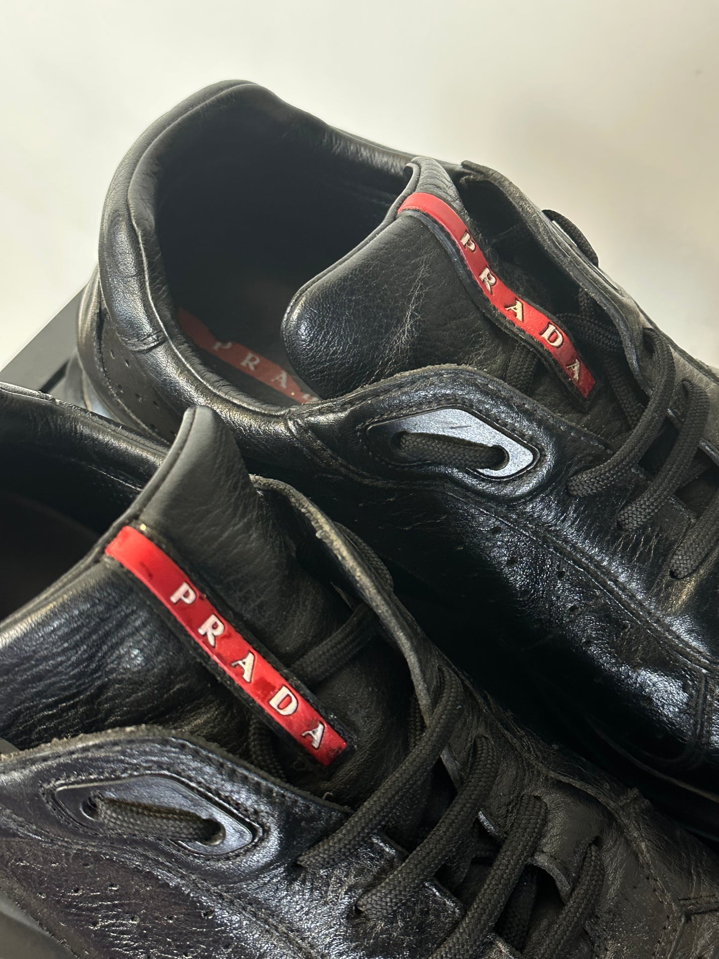 PRADA – Sneakers Sport Linea Rossa – Pelle Nera Vintage | Tg 44