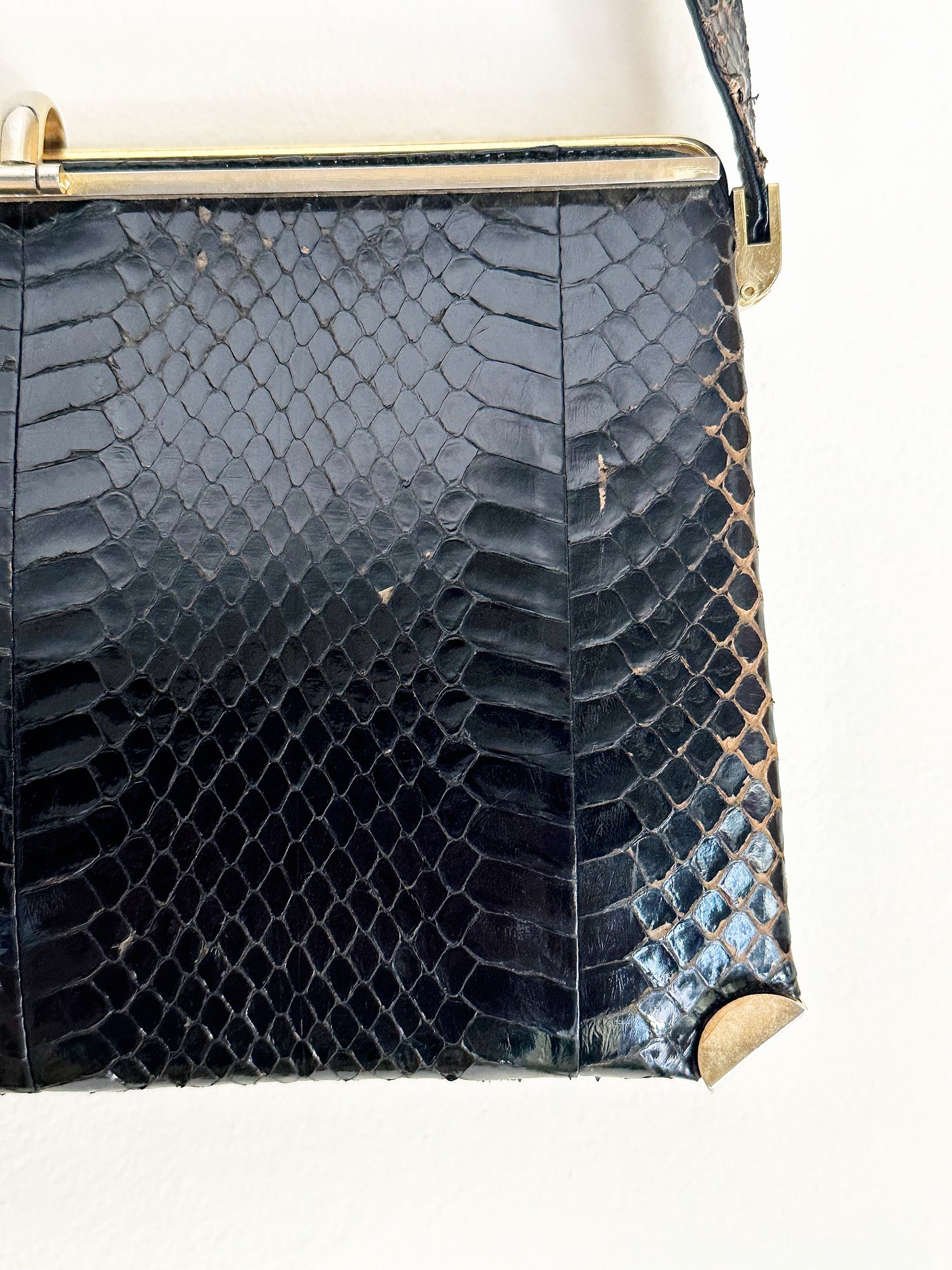 CLUTCH - 80s structured exotic leather bag