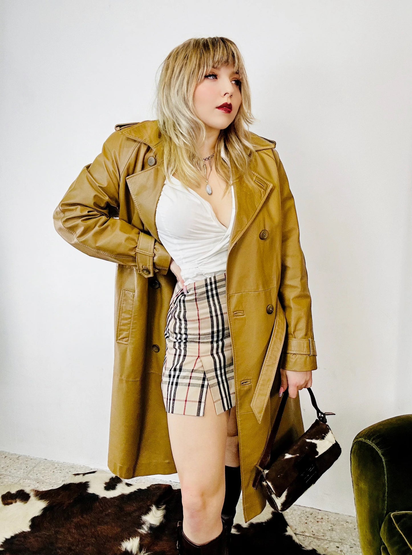 Trench in vera pelle color cammello