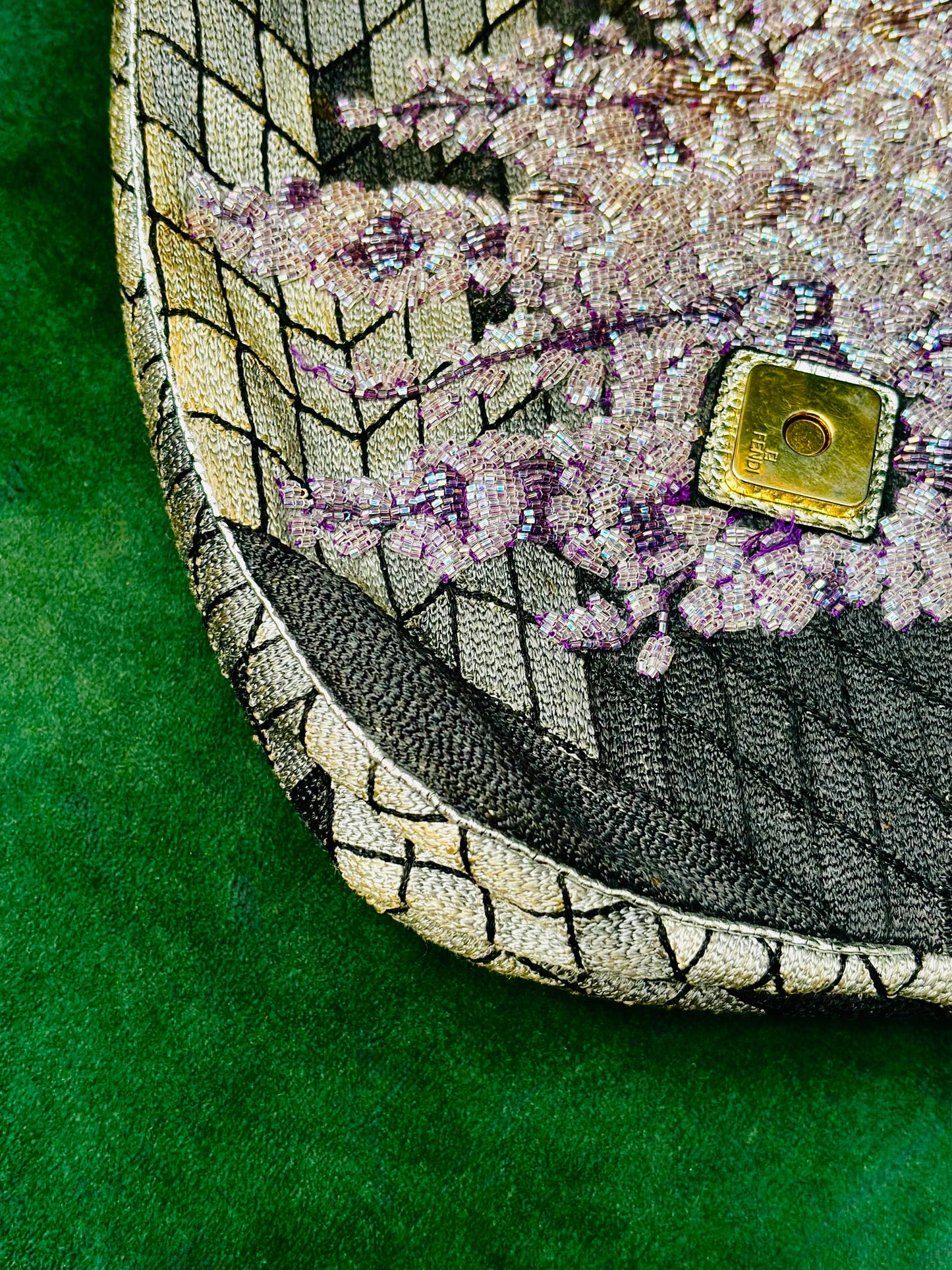FENDI - Pochette Vintage “Border Line Embroidery +Kari” – Nuova con Etichetta
