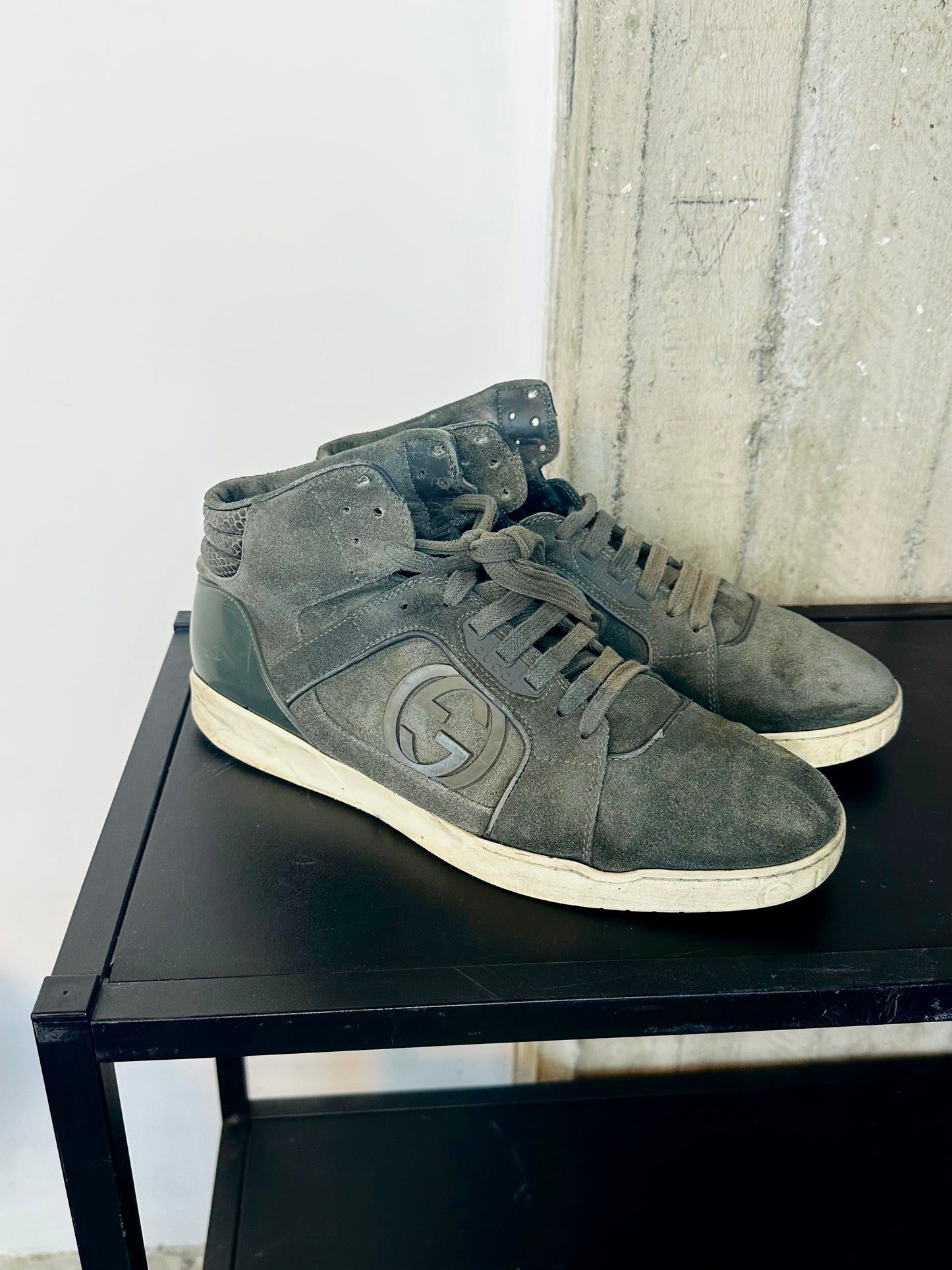 GUCCI - Sneakers High-Top in Pelle Scamosciata – Logo GG Laterale | Tg 42
