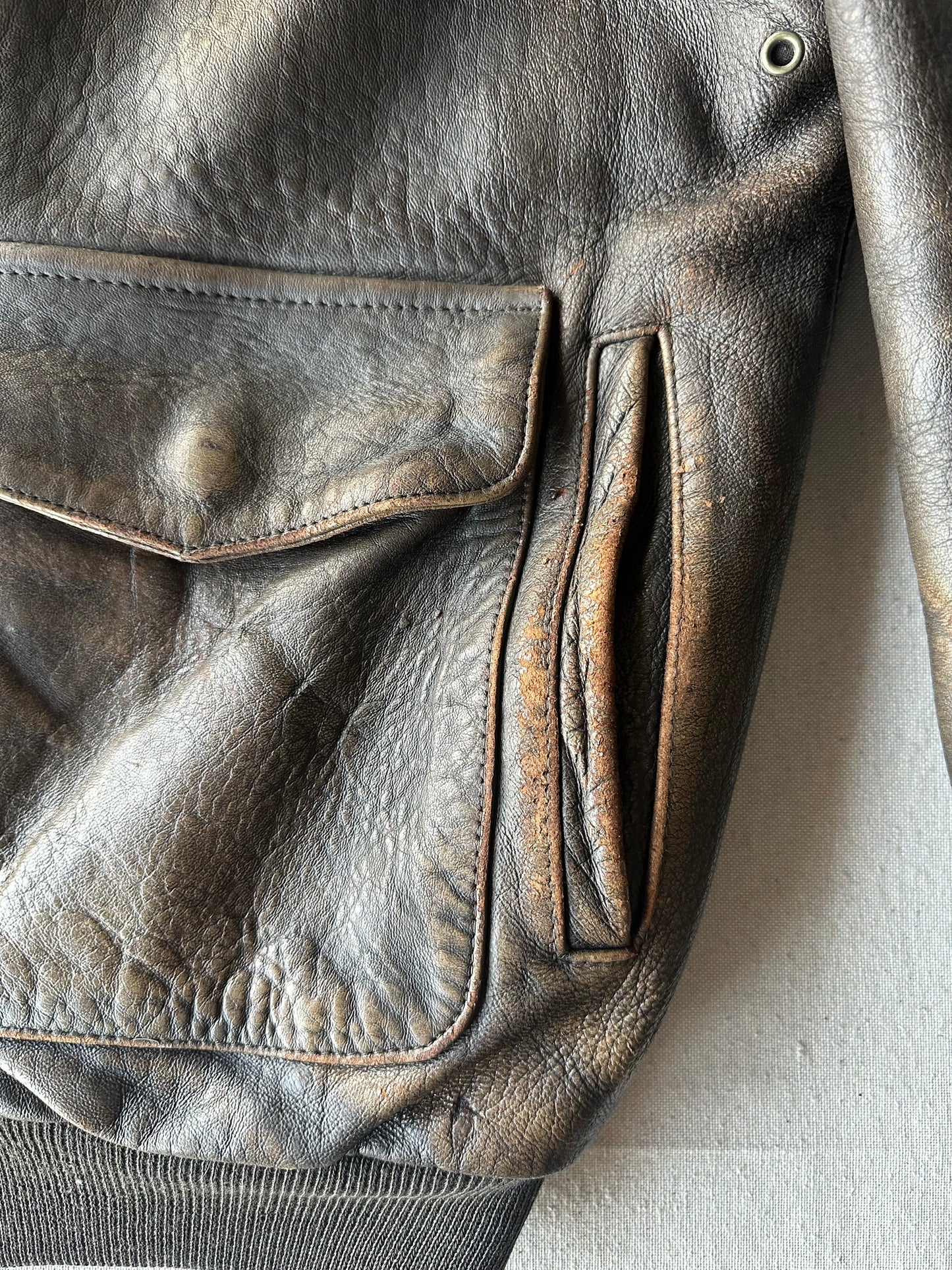 Avirex- Giacca in pelle bomber marrone invecchiato