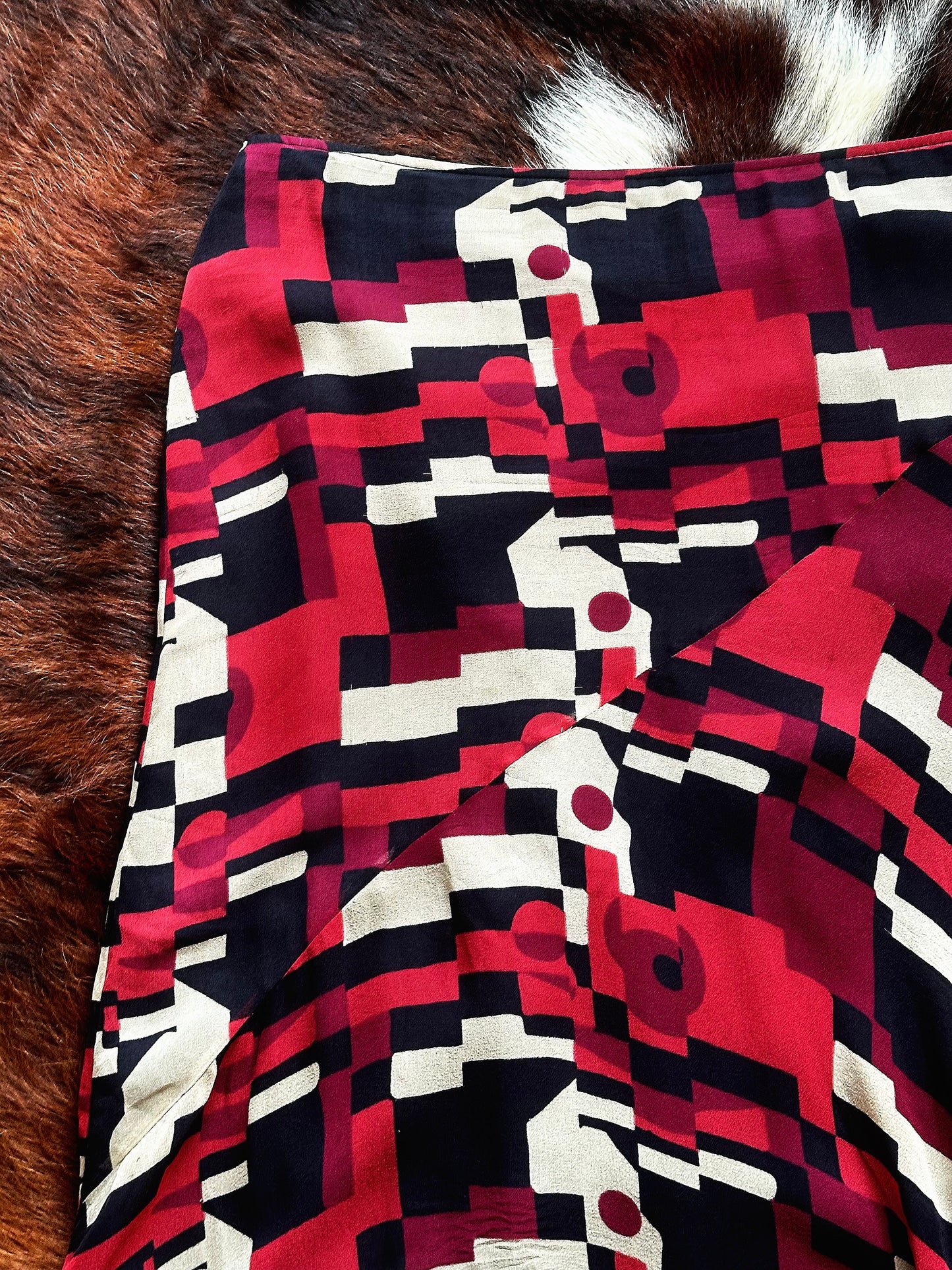 Gonna vintage Pura Seta con fantasia geometrica – Made in Italy