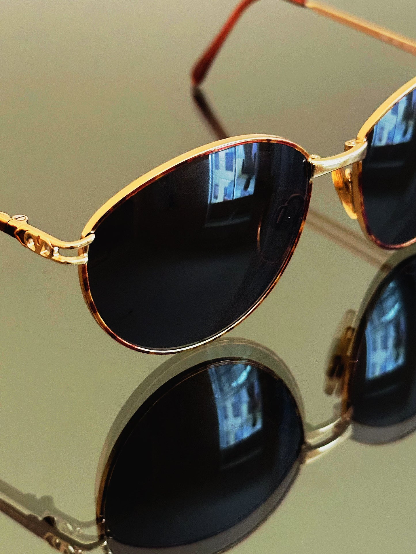VERSACE - Occhiali da sole V442 962 Vintage – Made in Italy
