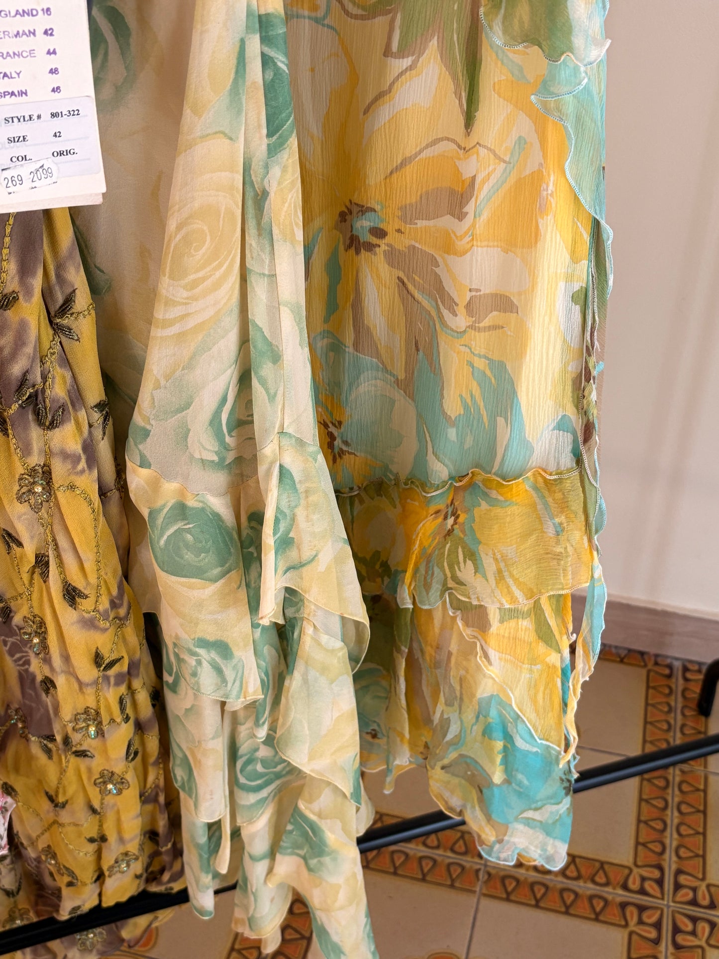 Abito Halter in Seta Ricamata con Perline – Archive Y2K Couture | Nuovo con Cartellino