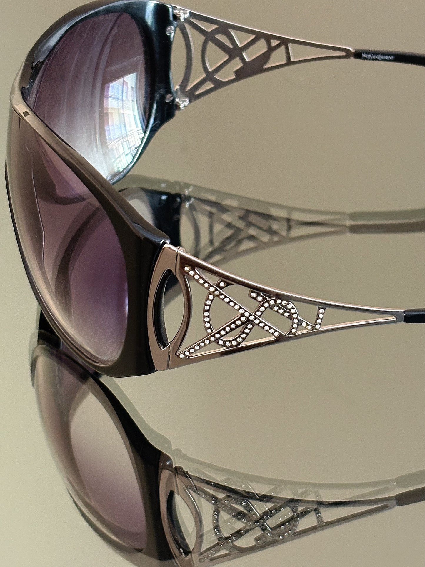 YVES SAINT LAURENT - Occhiali da sole – YSL logo crystal, shield Y2K Made in Italy
