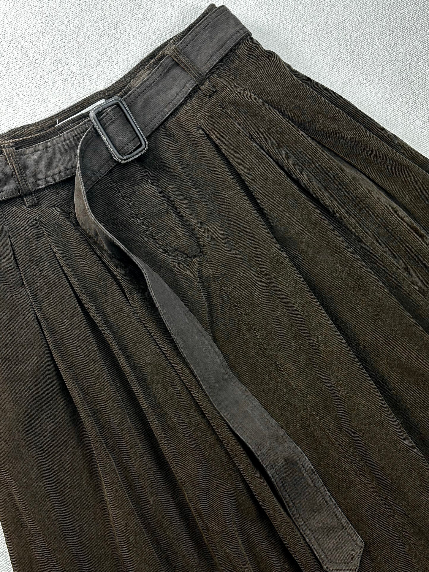 MCS Marlboro Classics - Gonna in Velluto a Coste Marrone con Cintura | Tg. 44 IT