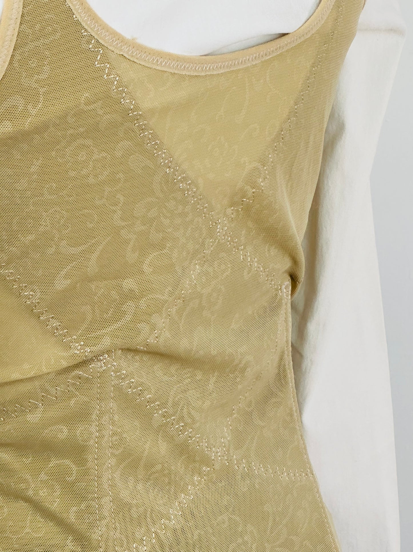Corsetto steccato vintage in tulle ricamato – color champagne