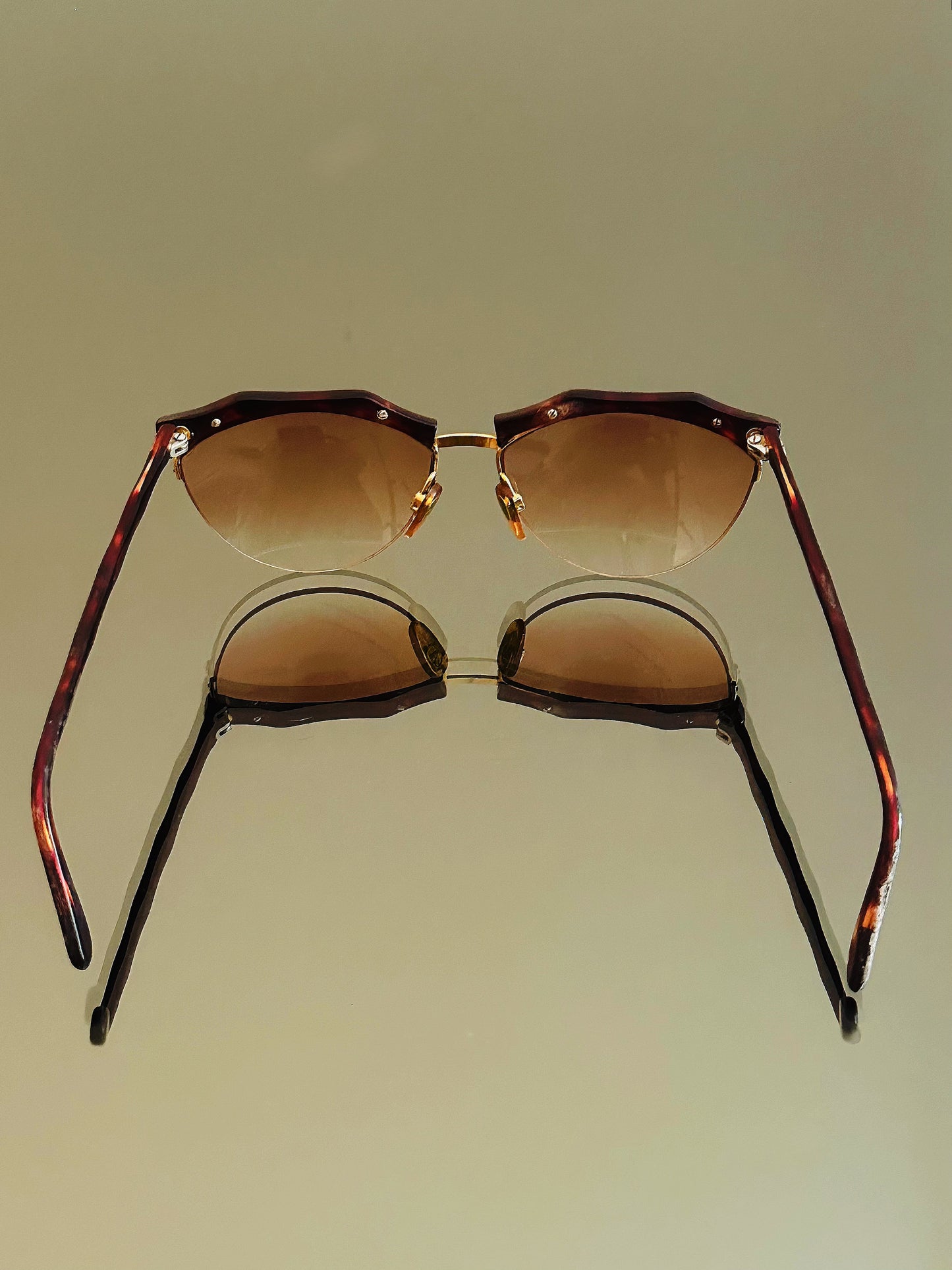 VALENTINO –  Occhiali Da Sole Vintage – Semi Rimless Bordeaux & Oro – Made in Italy