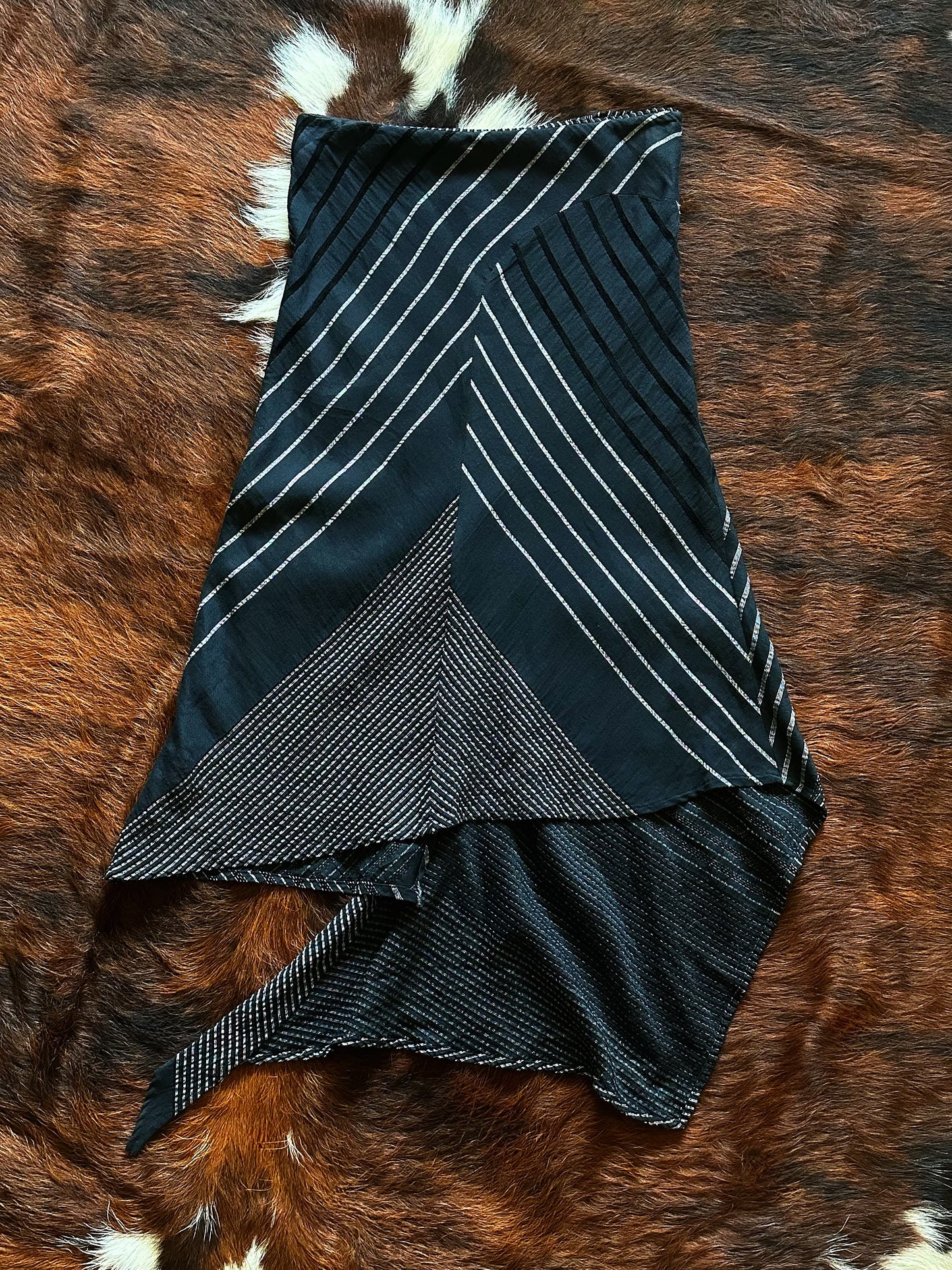 Gonna vintage asimmetrica Made in Italy con righe geometriche e pannello drappeggiato