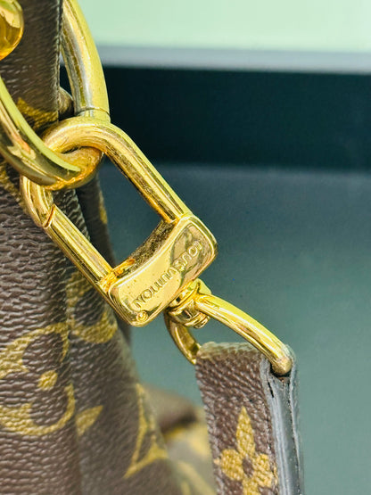 LOUIS VUITTON - Pallas MM – Monogram Canvas