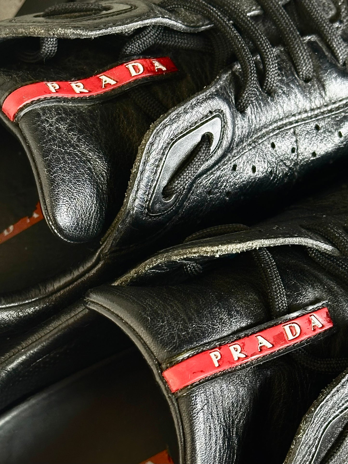 PRADA – Sneakers Sport Linea Rossa – Pelle Nera Vintage | Tg 44