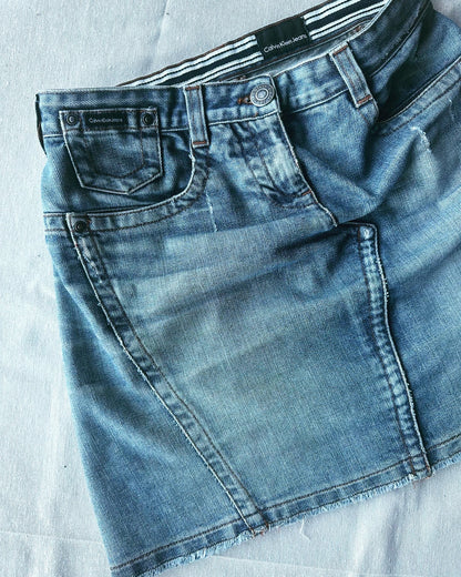 Calvin Klein skirt belt y2k
