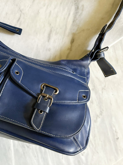 Borsa vintage Y2K in pelle blu con doppie tasche e fibbie