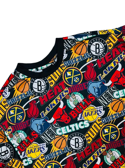 NBA x NEW ERA - T-shirt Multiteam Sticker Patch | XS