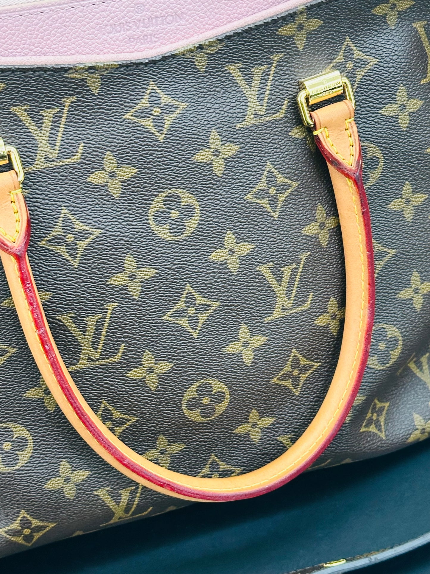LOUIS VUITTON - Pallas MM – Monogram Canvas