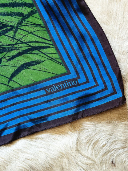 VALENTINO - Foulard Vintage 100% Seta | Motivo Floreale Lavanda e Papaveri Azzurri