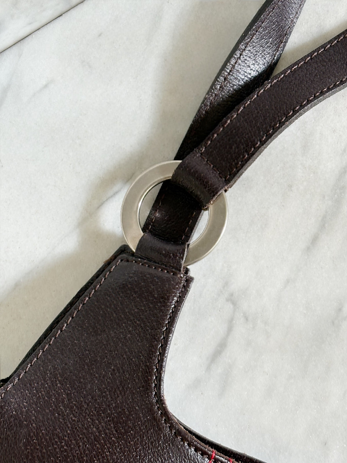 PENNYBLACK - Vintage Y2K Brown Leather Shoulder Bag – Borsa in Pelle Marrone con Cuciture Rosse