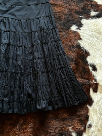Gonna vintage nera Made in Italy con balze e pieghe – Eleganza senza tempo