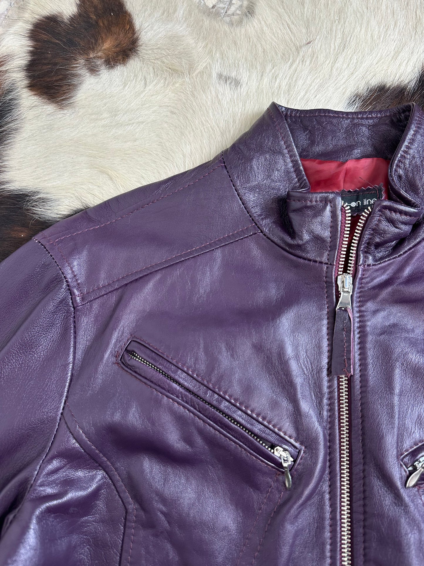 Giacca di pelle viola