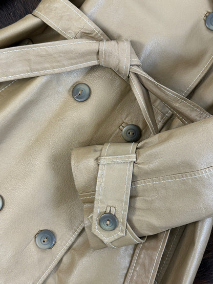 Trench in vera pelle color cammello