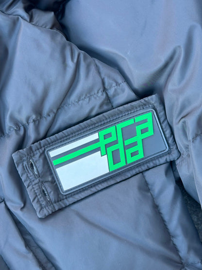 PRADA – Piumino Tech Logo Green Ediction
