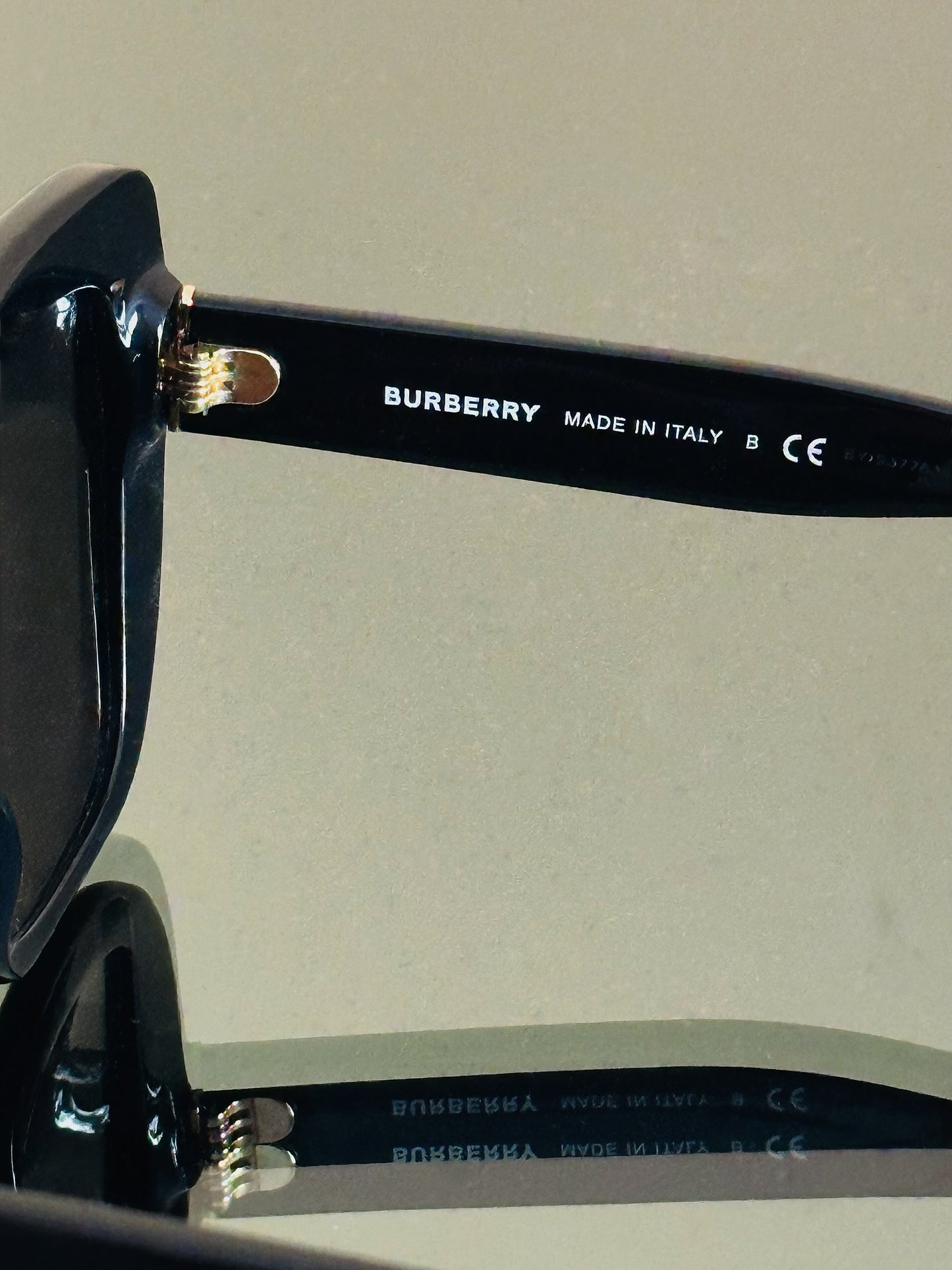BURBERRY – BE4315 Charlotte – Occhiali da Sole Donna – Nero Lucido | Made in Italy
