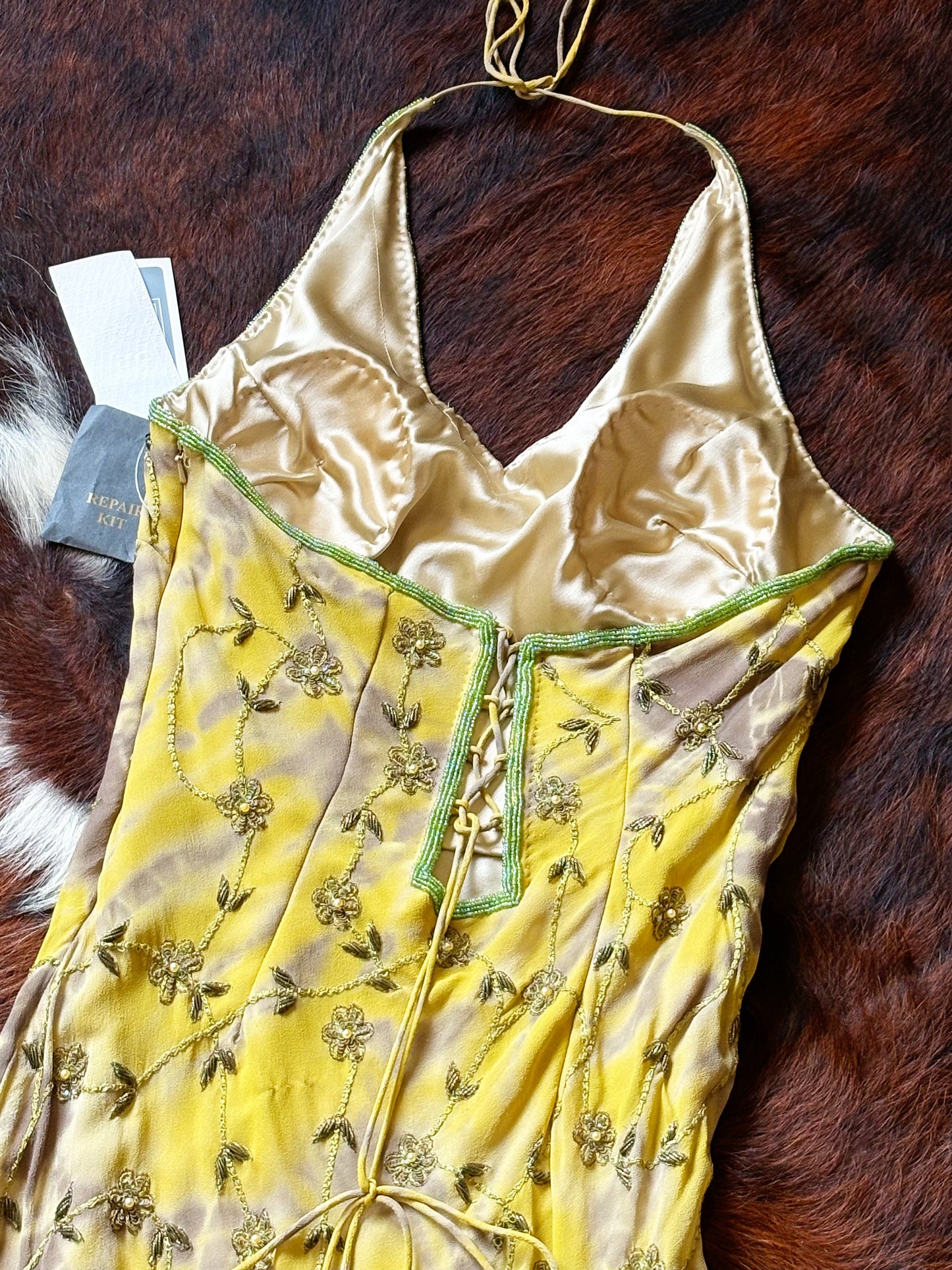 Abito Halter in Seta Ricamata con Perline – Archive Y2K Couture | Nuovo con Cartellino
