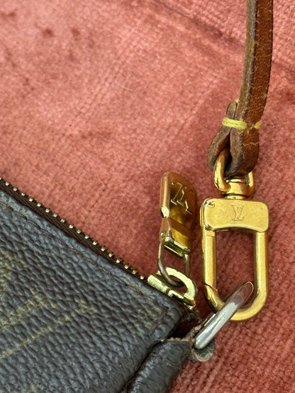 LOUIS VUITTON - Pochette Accessoires Monogram Canvas | Vintage Made in France