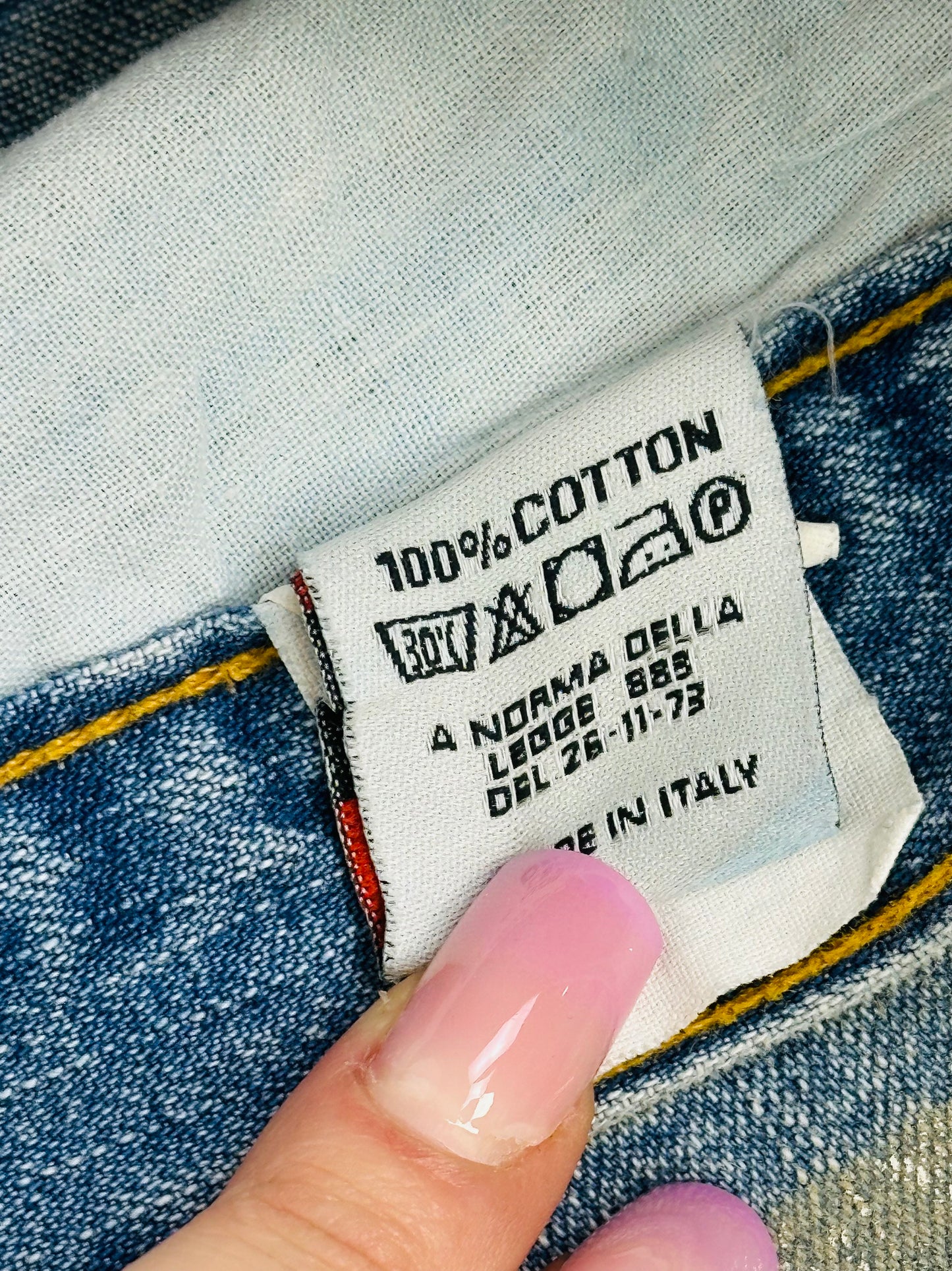 NEW JEANS – Y2K Silver Foil