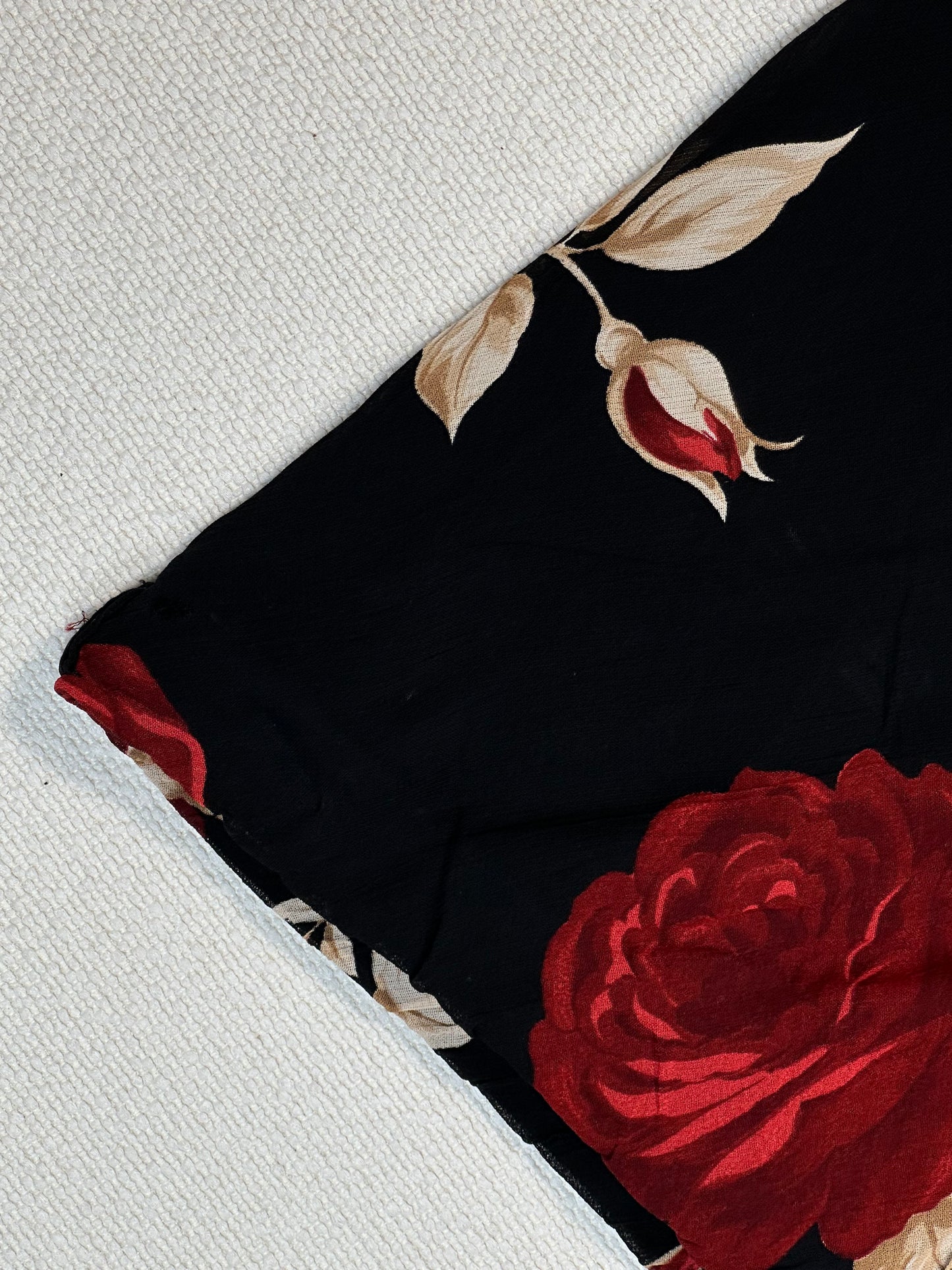 Gonna vintage con stampa rose – stile Y2K