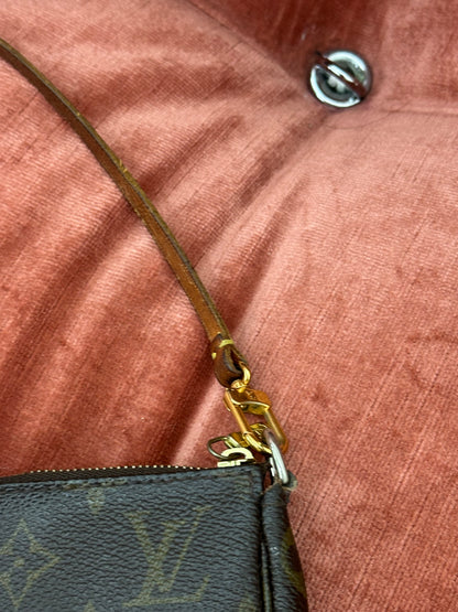 LOUIS VUITTON - Pochette Accessoires Monogram Canvas | Vintage Made in France