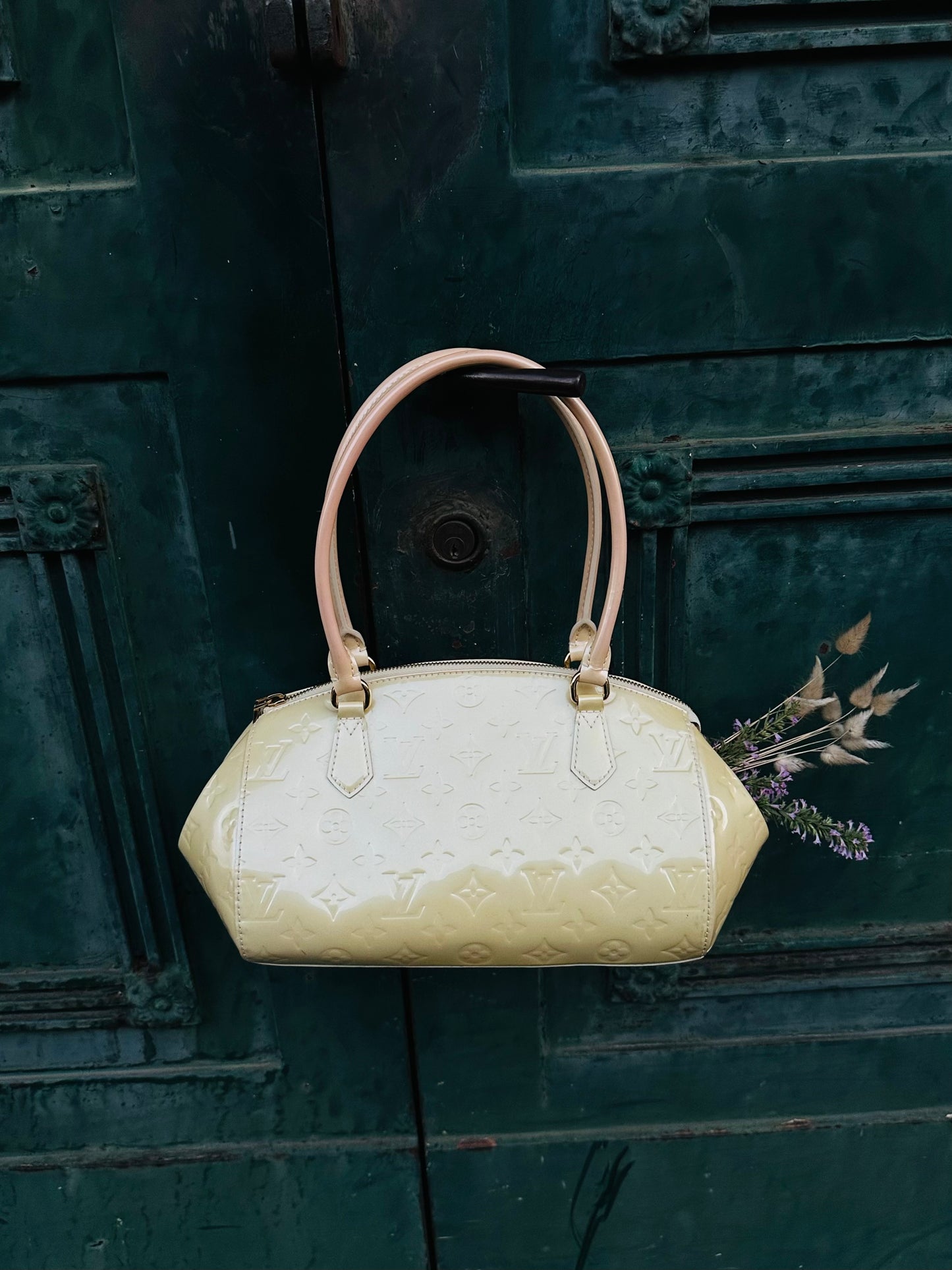 LOUIS VUITTON - Monogram Vernis Brea MM – Vernice Monogram