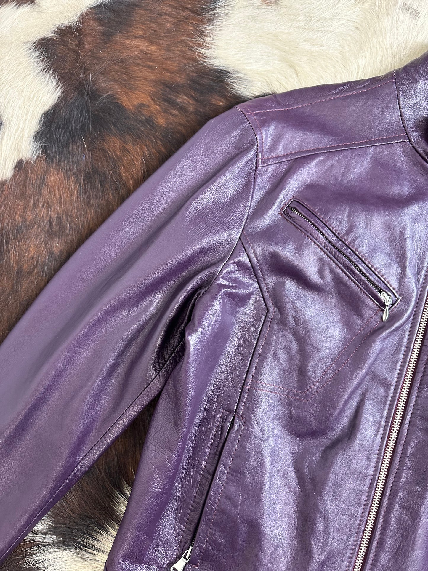 Giacca di pelle viola