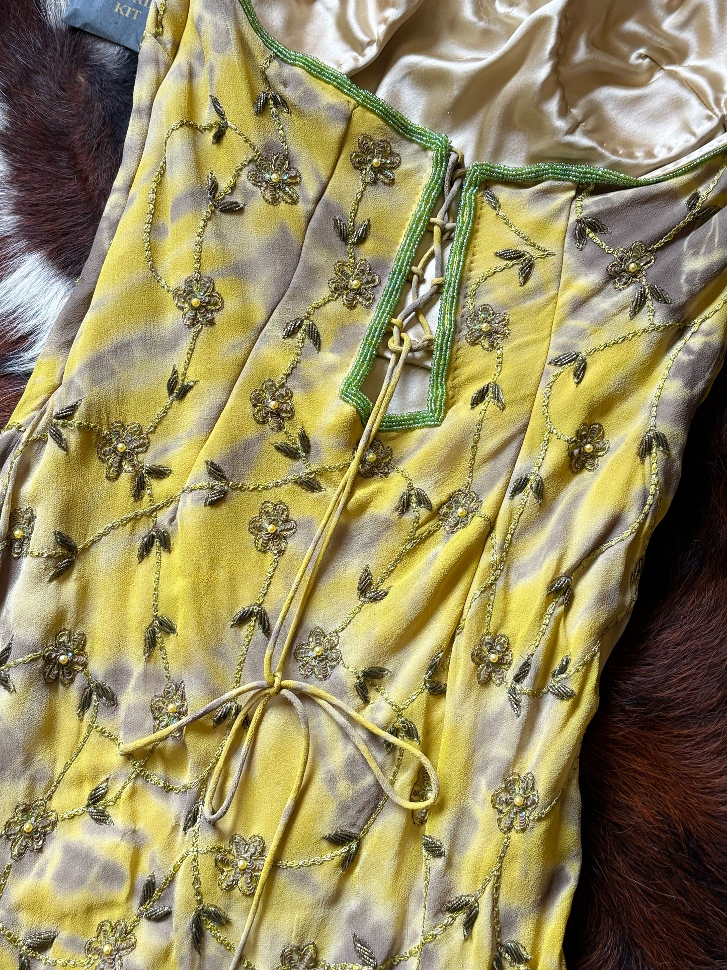 Abito Halter in Seta Ricamata con Perline – Archive Y2K Couture | Nuovo con Cartellino