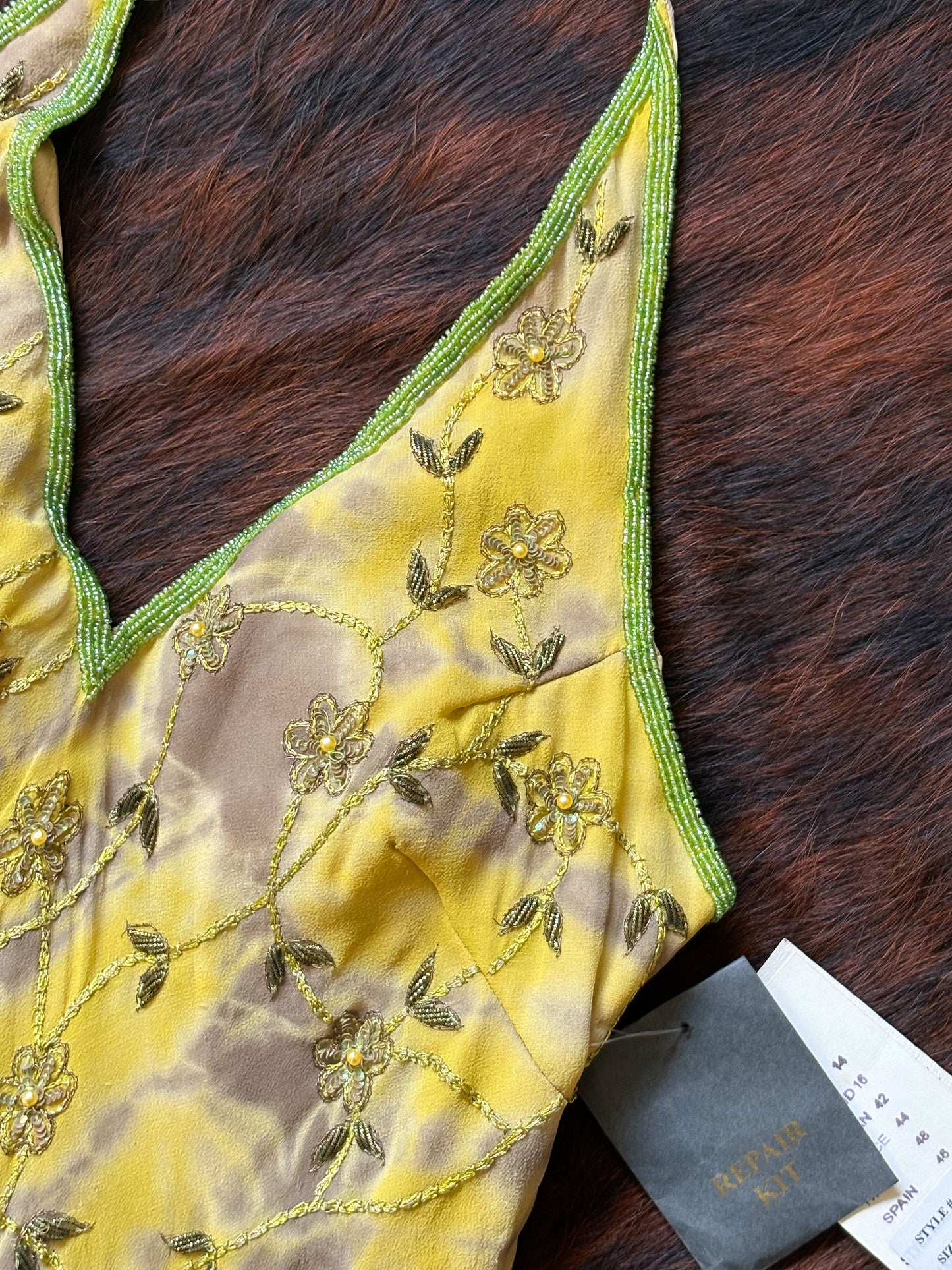 Abito Halter in Seta Ricamata con Perline – Archive Y2K Couture | Nuovo con Cartellino