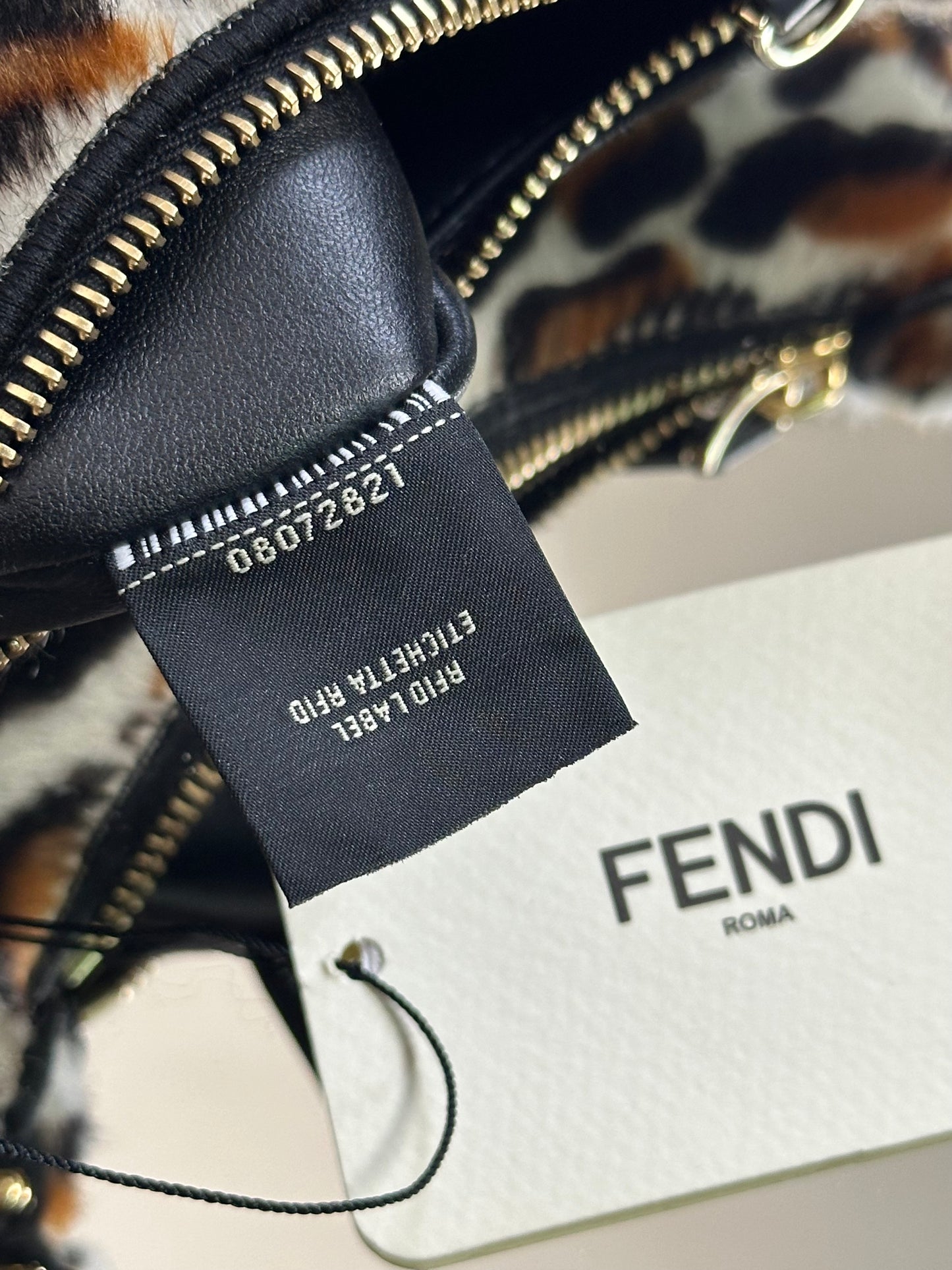 FENDI - Mini Baguette Charm Leopard Haircalf – Nuova con Cartellino