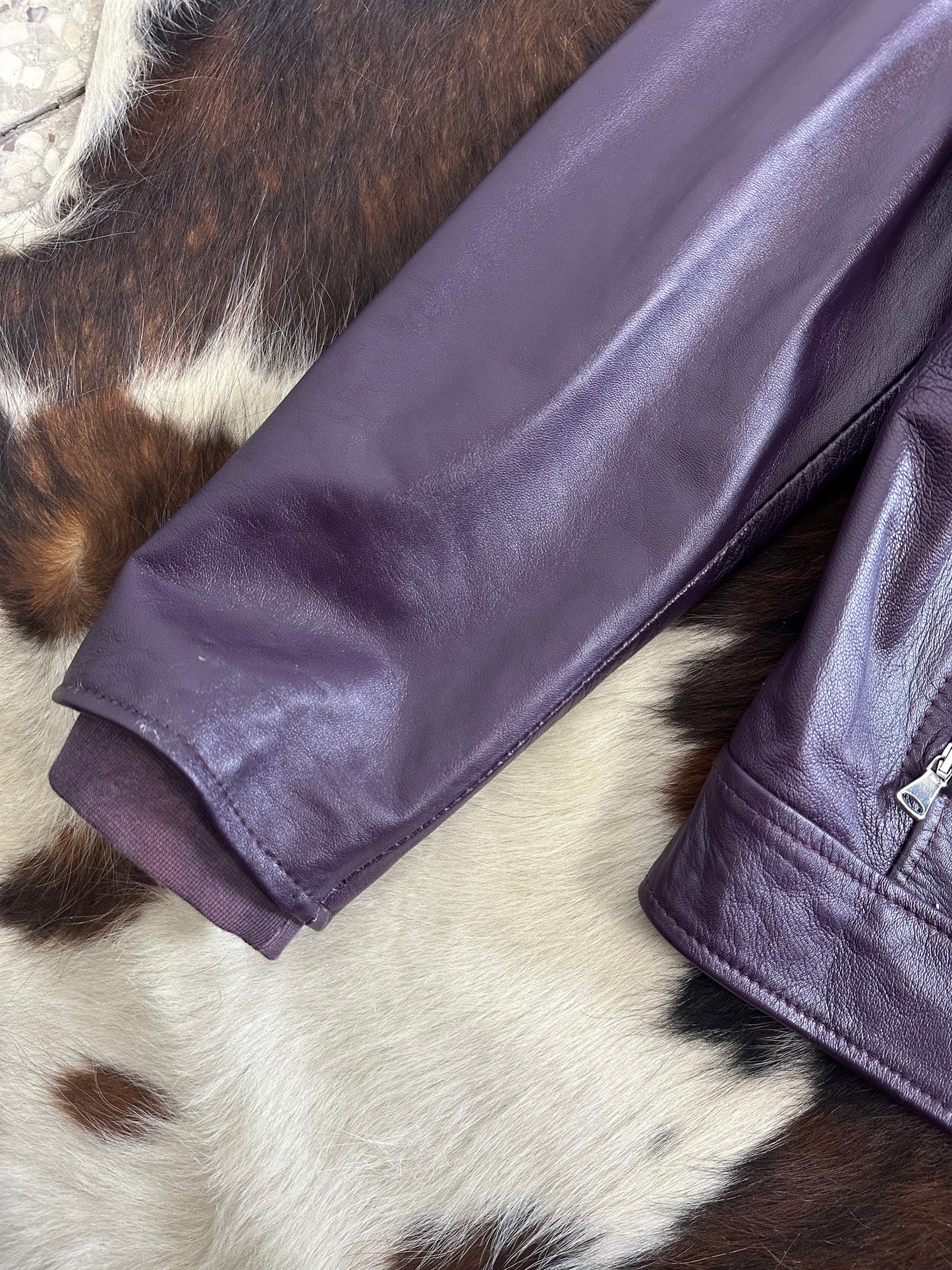 Giacca di pelle viola