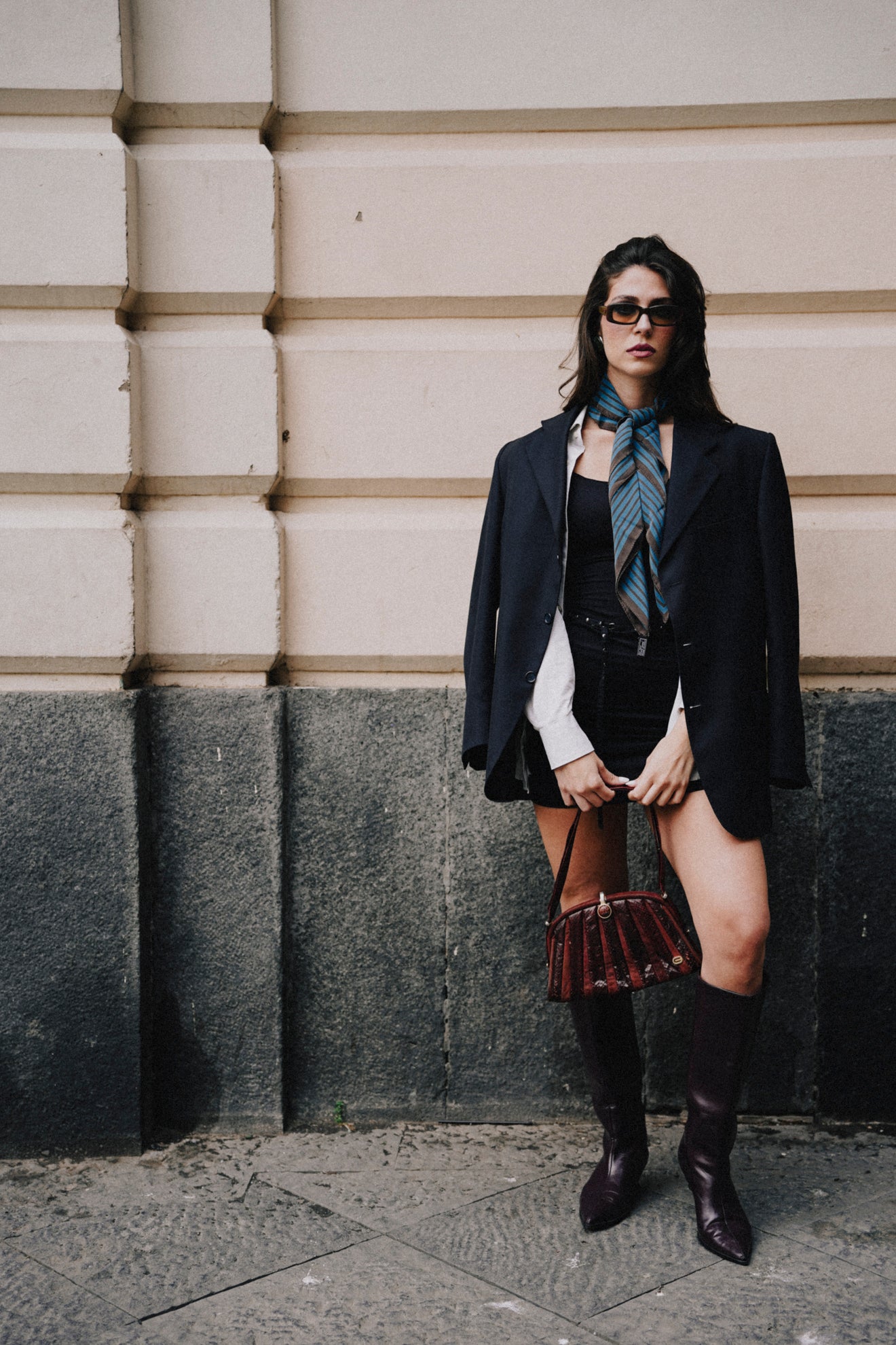 CLUTCH - Borsa vintage in pitone bordeaux dettagli in suede e chiusura gioiello