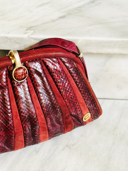 CLUTCH - Borsa vintage in pitone bordeaux dettagli in suede e chiusura gioiello