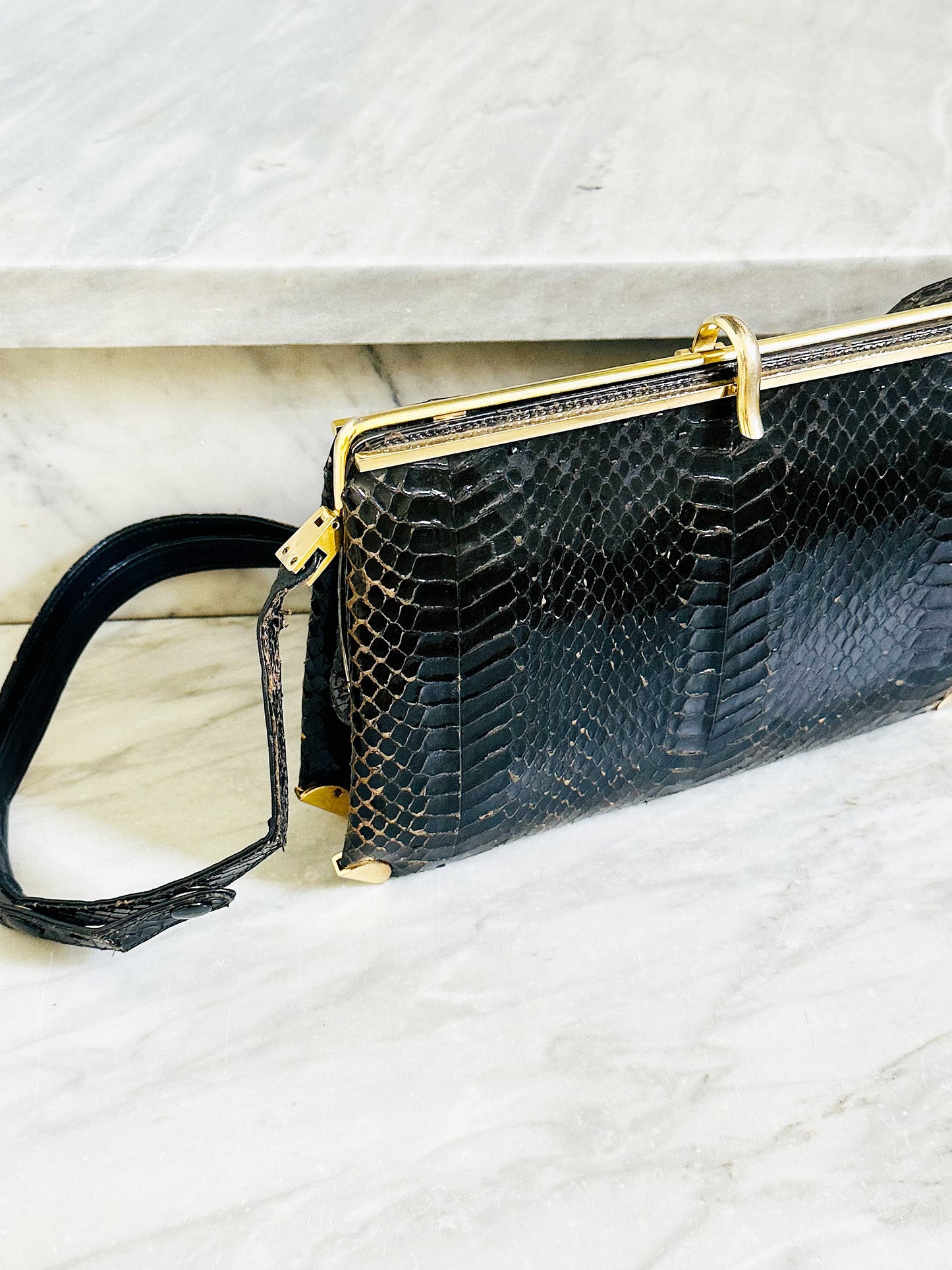 CLUTCH - 80s structured exotic leather bag