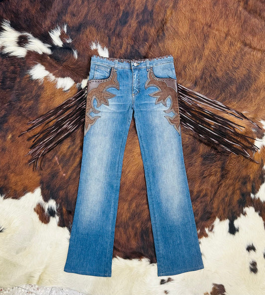 ￼ROBERTO CAVALLI - Jeans Western Revival in Denim e Pelle con Frange
