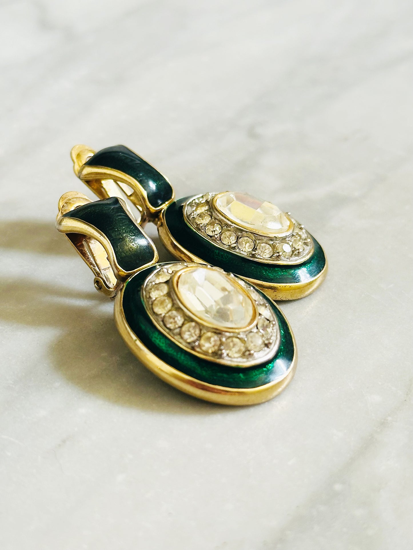 Orecchini Vintage - Pendenti con Smalto Verde Petrolio e Cristalli | Clip-On