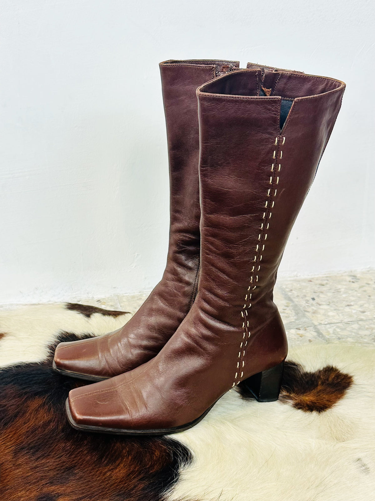 Stivali Vintage in Pelle Marrone – Punta Squadrata e Tacco Largo | Taglia 36
