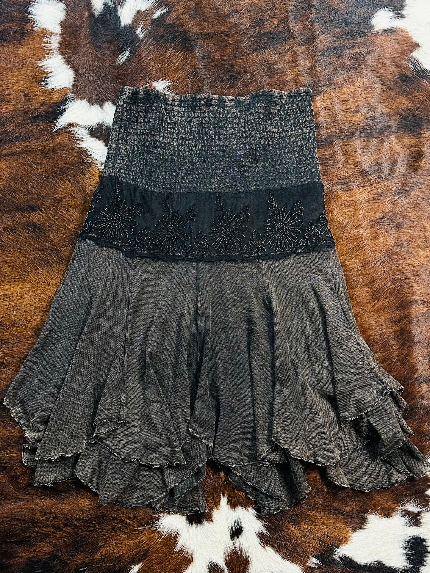 Gonna Vintage Boho Y2K con Ricami e Balze Asimmetriche