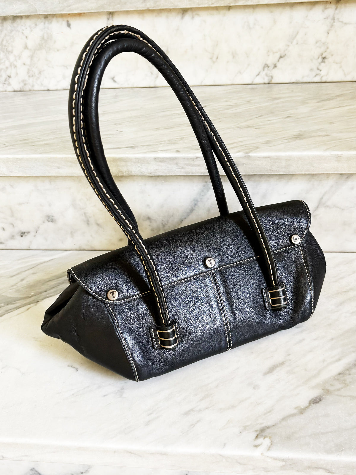 TOD’S - Borsa vintage in pelle nera con cuciture a contrasto