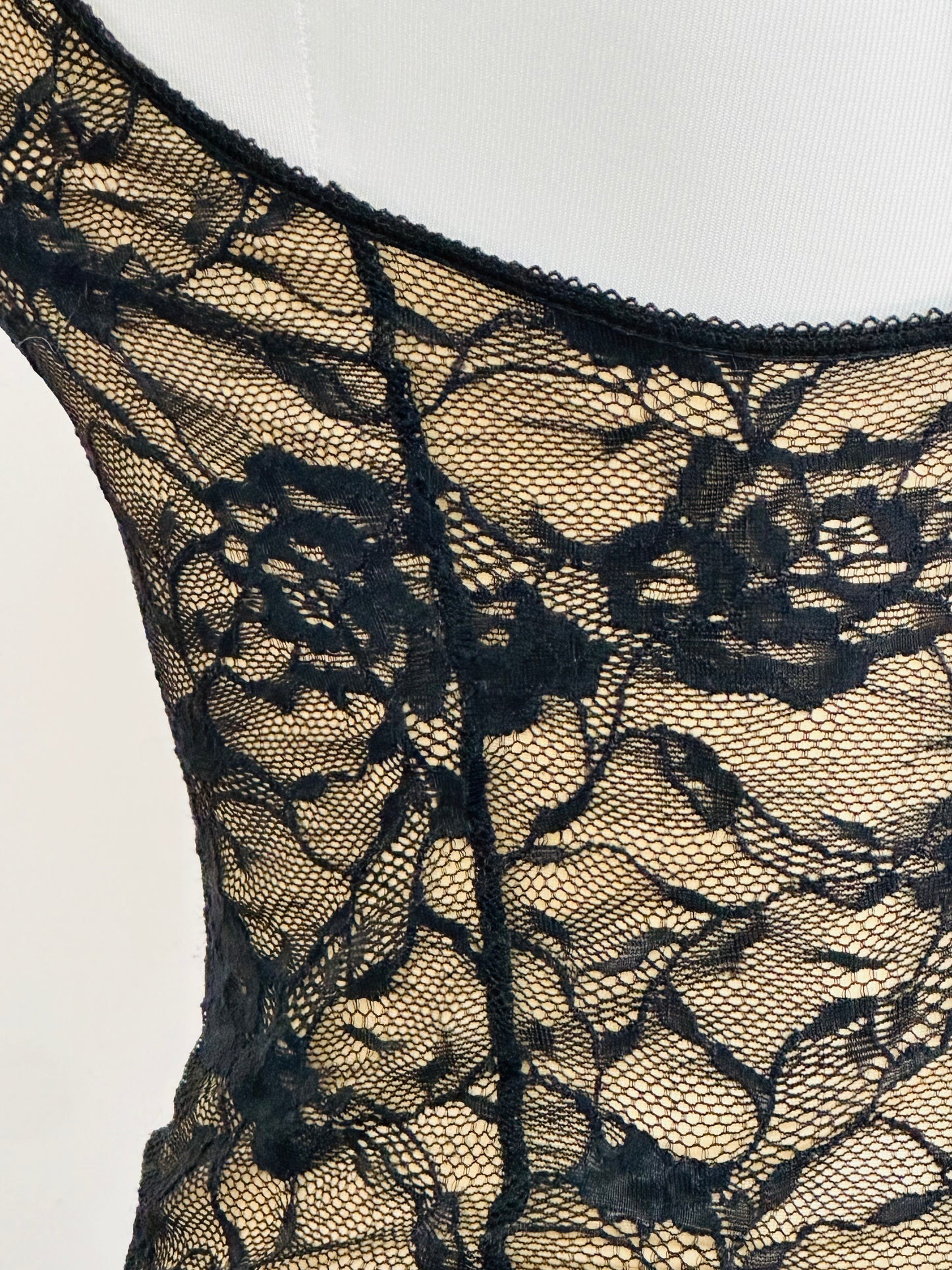 Top vintage y2k in pizzo con lacci frontali