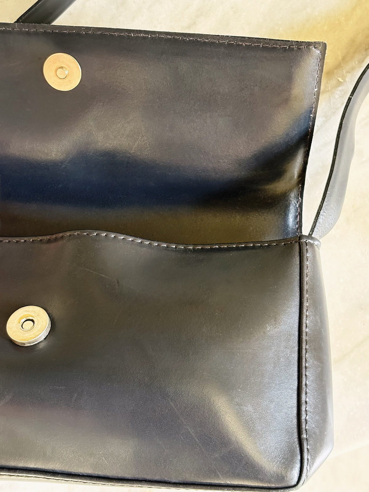 Borsa baguette vintage in pelle blu notte
