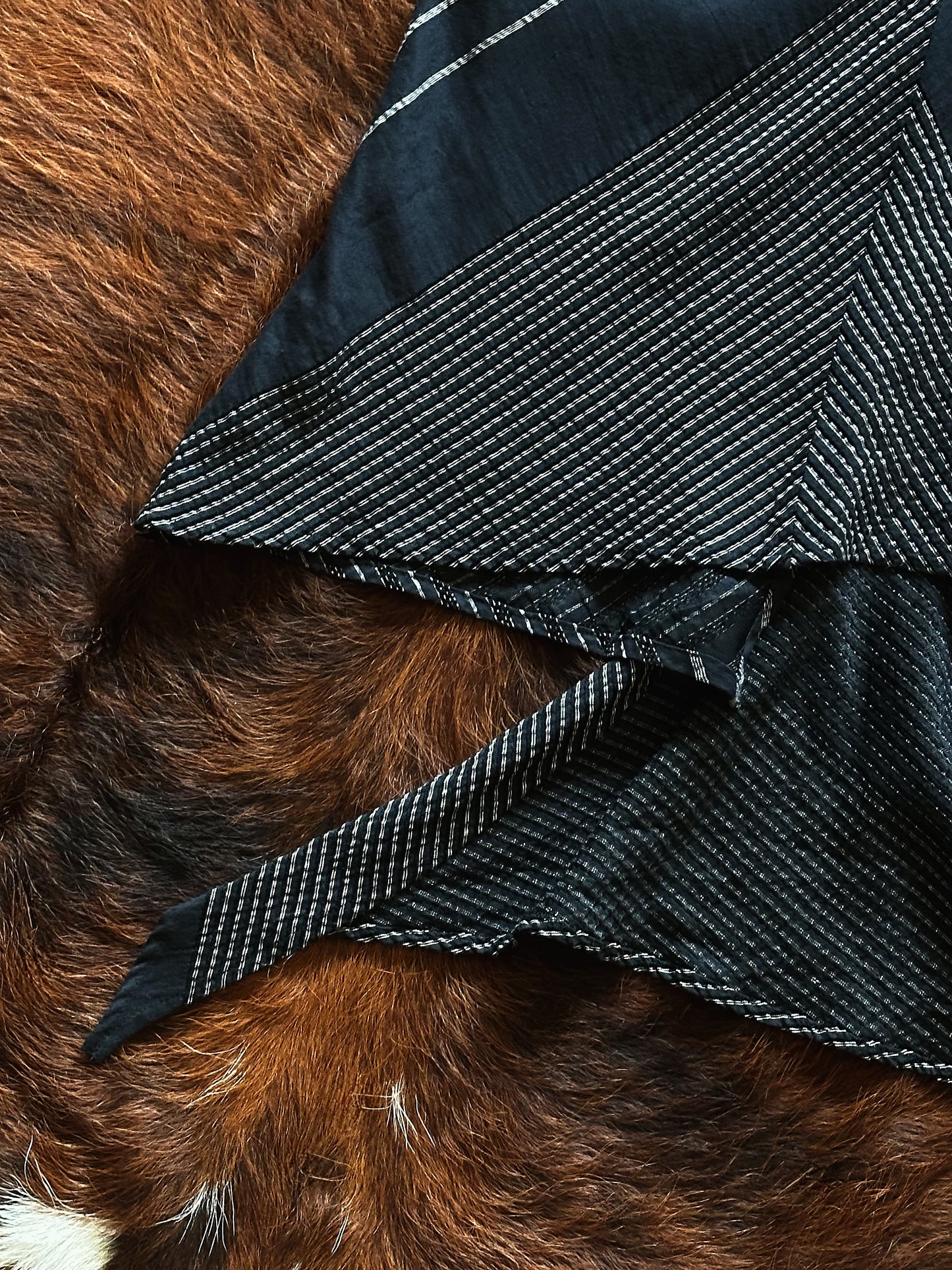 Gonna vintage asimmetrica Made in Italy con righe geometriche e pannello drappeggiato